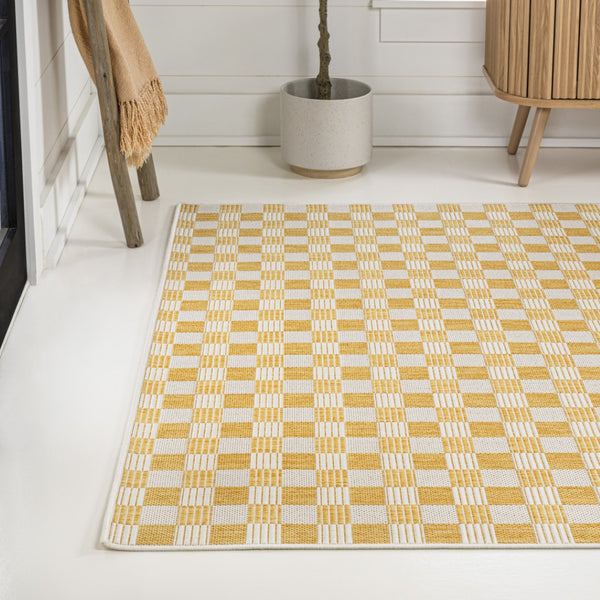 HomeRoots 5' Yellow and Cream Geometric Area Rug - Stylish Indoor/Outdoor Décor, Easy to Clean & Durable Design 703683