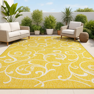 HomeRoots 5' Yellow and Cream Floral Area Rug – Durable Indoor/Outdoor Design for Timeless Charm and Style 703687