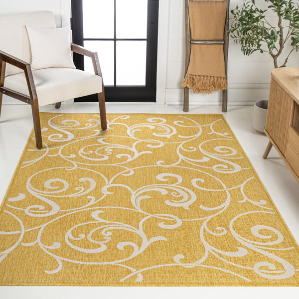 HomeRoots 5' Yellow and Cream Floral Area Rug – Durable Indoor/Outdoor Design for Timeless Charm and Style 703687
