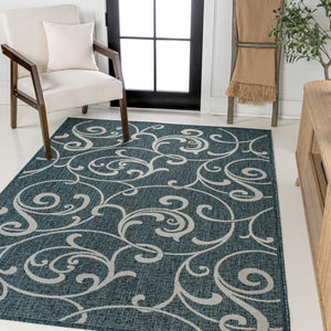 HomeRoots 5' Turquoise & Cream Floral Area Rug - Durable Indoor/Outdoor Design for Elegant Living Spaces 703691