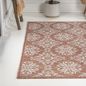 HomeRoots 5' Indoor Outdoor Salmon & Cream Floral Area Rug – Elegant, Durable, Easy-Care for Any Space! 703695