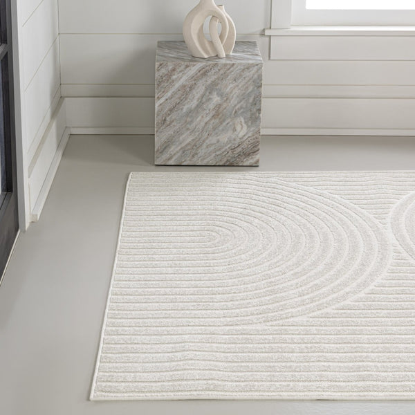 HomeRoots 8' X 10' Ivory and Cream Striped Area Rug - Versatile Indoor/Outdoor Charm with Easy Maintenance 703730