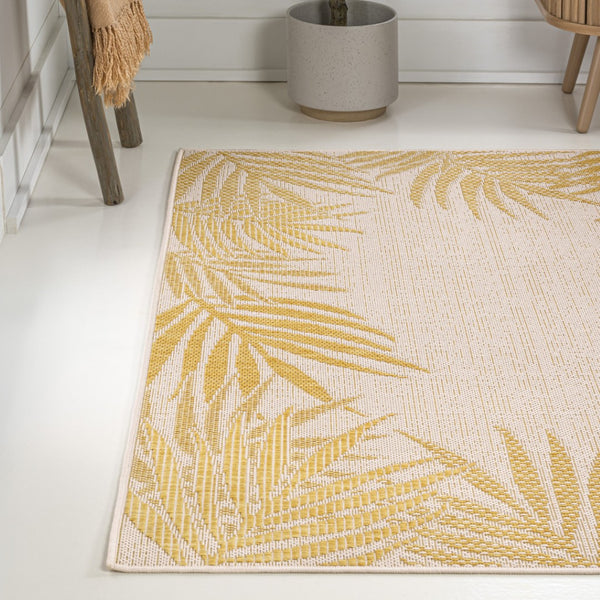 HomeRoots 5' Yellow and Cream Floral Indoor Outdoor Area Rug - Durable, Stylish Accent for Any Space! 703780