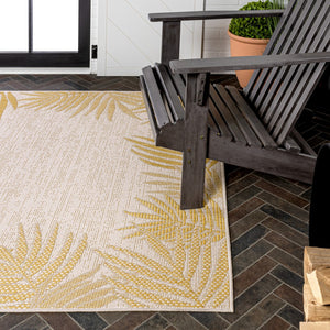 HomeRoots 5' Yellow and Cream Floral Indoor Outdoor Area Rug - Durable, Stylish Accent for Any Space! 703780