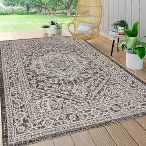 HomeRoots 5' Gray and Black Medallion Indoor-Outdoor Area Rug - Stylish, Durable, Easy to Clean for All Spaces 703831