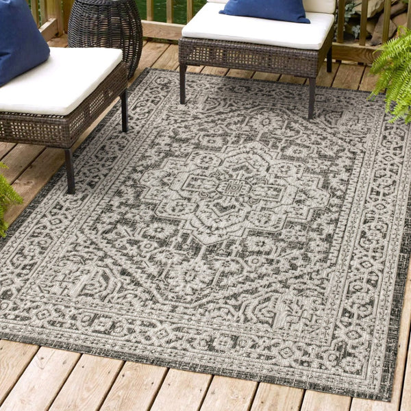 HomeRoots 5' Gray and Black Medallion Indoor-Outdoor Area Rug - Stylish, Durable, Easy to Clean for All Spaces 703831