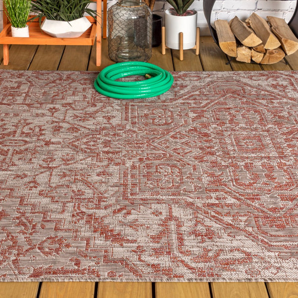 HomeRoots 5' x 8' Red and Taupe Medallion Area Rug – Stylish Indoor/Outdoor Design for Any Space, Durable & Easy Care 703876