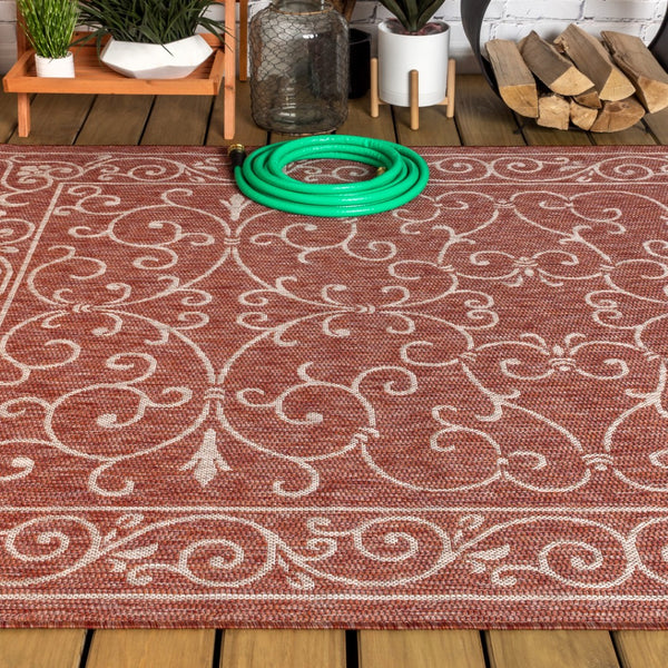HomeRoots 5' X 8' Red And Beige Medallion Area Rug – Versatile Indoor/Outdoor Design for Timeless Elegance 703901