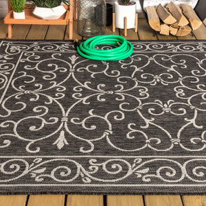 HomeRoots 5' X 8' Black and Gray Medallion Area Rug - Stylish, Durable, Versatile for Indoor & Outdoor Use 703926