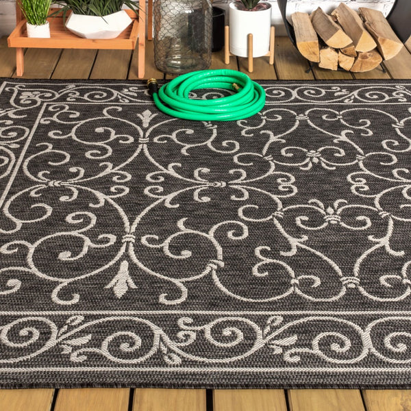 HomeRoots 5' X 8' Black and Gray Medallion Area Rug - Stylish, Durable, Versatile for Indoor & Outdoor Use 703926
