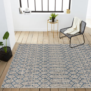 HomeRoots 5' Indoor/Outdoor Light Gray and Navy Blue Trellis Area Rug - Stylish, Durable, Low-Maintenance Design 703946