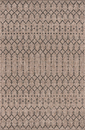 HomeRoots 5' Trellis Area Rug - Chic Natural & Black Design for Indoors & Outdoors, Durable & Easy Care! 703961