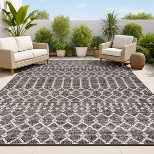 HomeRoots 5' X 8' Black And Gray Trellis Area Rug - Stylish, Durable, Indoor/Outdoor, Low-Maintenance Design 703971