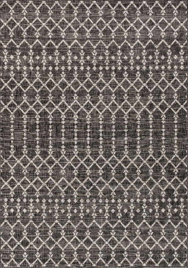 HomeRoots 5' X 8' Black And Gray Trellis Area Rug - Stylish, Durable, Indoor/Outdoor, Low-Maintenance Design 703971