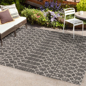 HomeRoots 5' X 8' Black And Gray Trellis Area Rug - Stylish, Durable, Indoor/Outdoor, Low-Maintenance Design 703971