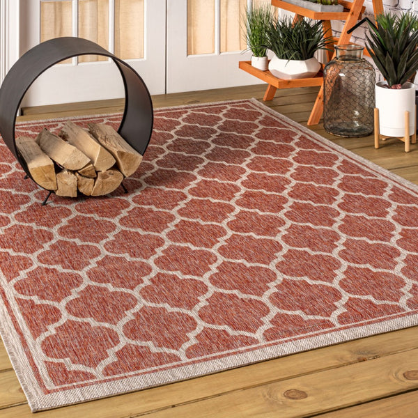 HomeRoots 5' Geometric Red and Beige Area Rug - Indoor/Outdoor Durable, Low Maintenance, Stylish Décor Option 703986