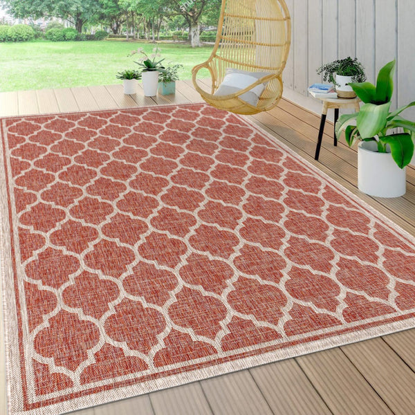 HomeRoots 5' Geometric Red and Beige Area Rug - Indoor/Outdoor Durable, Low Maintenance, Stylish Décor Option 703986