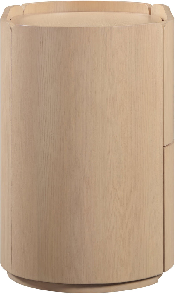 Meridian Furniture Everett Oak Veneer Nightstand with Raised Edge for Modern Bedroom Storage and Style Natural 703Natural-NS
