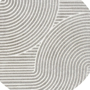 HomeRoots 5' Modern Gray and Ivory Striped Indoor-Outdoor Area Rug – Durable, Textured, Easy-Care Design! 704018
