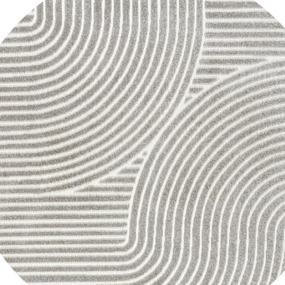 HomeRoots 7' Gray and Ivory Striped Round Rug – Stylish Indoor/Outdoor Design with Easy Maintenance & Durability 704023