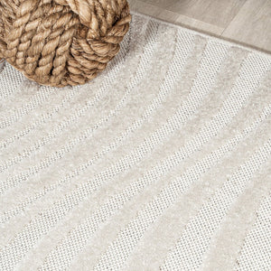 HomeRoots 5' Cream and Ivory Abstract Geometric Square Area Rug - Stylish Indoor/Outdoor Décor Choice! 704087