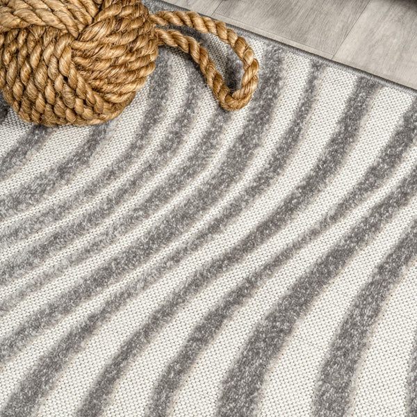 HomeRoots 6' Gray and Ivory Square Abstract Area Rug - Modern Indoor/Outdoor Design for Stylish Spaces 704107