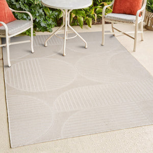HomeRoots 10' Ivory and Cream Striped Area Rug - Versatile Indoor-Outdoor Design for Timeless Elegance and Durability 704133