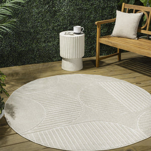 HomeRoots 5' Striped Ivory and Cream Round Area Rug – Elegant Indoor/Outdoor Accent for Any Space, Easy Care! 704137
