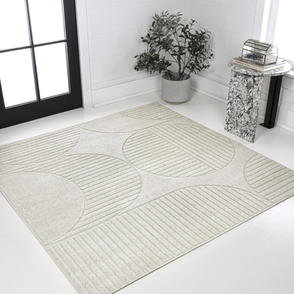 HomeRoots 5' Ivory and Cream Striped Square Rug – Stylish Indoor/Outdoor Accent for Modern Spaces & Easy Care 704138
