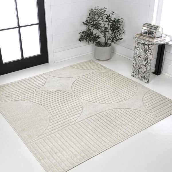 HomeRoots 5' Ivory and Cream Striped Square Rug – Stylish Indoor/Outdoor Accent for Modern Spaces & Easy Care 704138