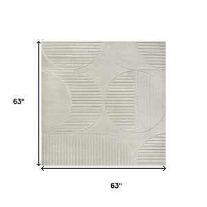 HomeRoots 5' Ivory and Cream Striped Square Rug – Stylish Indoor/Outdoor Accent for Modern Spaces & Easy Care 704138