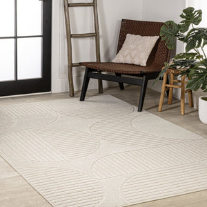 HomeRoots 9' X 12' Ivory and Cream Striped Area Rug - Versatile Indoor/Outdoor Décor with Easy Maintenance & Style 704146