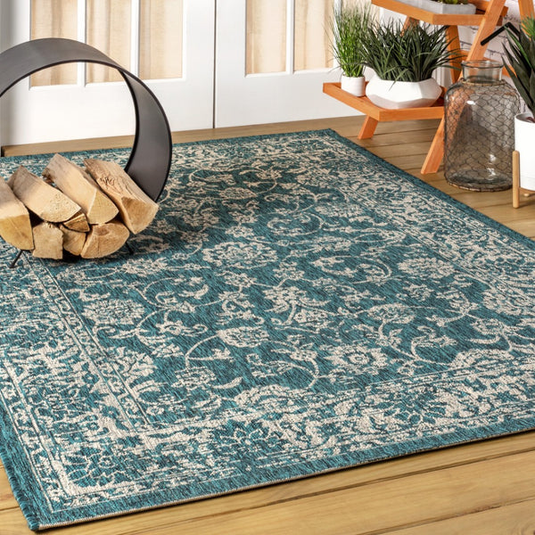 HomeRoots 6' Teal Blue and Gray Medallion Area Rug - Versatile Indoor/Outdoor Design for Stylish Spaces 704192
