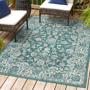 HomeRoots 6' Teal Blue and Gray Medallion Area Rug - Versatile Indoor/Outdoor Design for Stylish Spaces 704192
