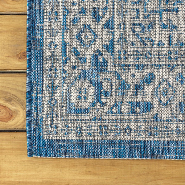 HomeRoots 8' Navy Blue and Gray Round Medallion Area Rug – Stylish, Durable, Ideal for Indoor and Outdoor Spaces 704212