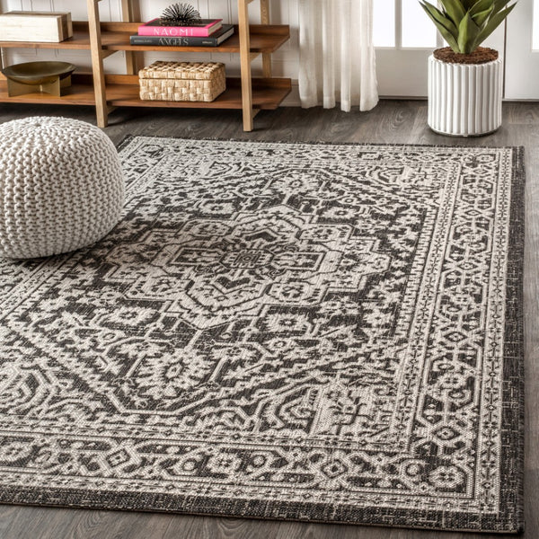 HomeRoots 10' Gray & Black Medallion Area Rug - Stylish, Durable Indoor/Outdoor Carpet for Any Space 704224