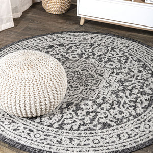 HomeRoots 9' Round Medallion Rug in Gray and Black - Stylish Indoor/Outdoor Area Rug for All Spaces 704231