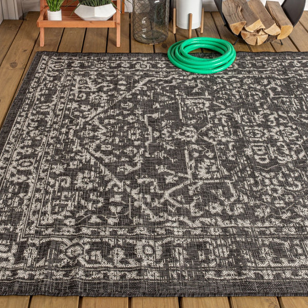 HomeRoots 9' Medallion Area Rug - Black & Gray Indoor/Outdoor Durable Design for Elegant Spaces & Easy Care 704261