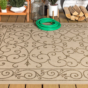 HomeRoots 6' X 9' Beige and Brown Medallion Area Rug - Stylish, Durable Indoor/Outdoor Rug for Any Space 704295