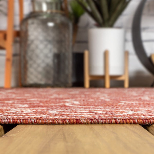 HomeRoots 9' Red And Beige Square Medallion Rug - Stylish Indoor/Outdoor Accent for Modern Living Spaces 704310