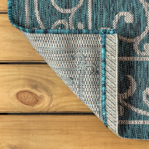 HomeRoots 9' Teal Blue and Gray Square Medallion Rug - Stylish Indoor/Outdoor Accent for Modern Spaces 704347