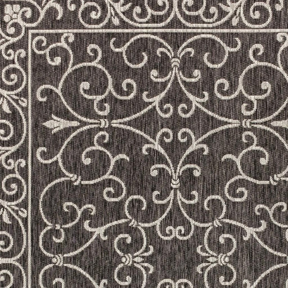 HomeRoots 6' Black and Gray Medallion Indoor-Outdoor Area Rug – Stylish, Durable, Easy-Care for All Spaces! 704352