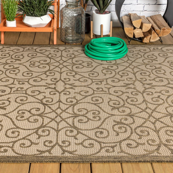 HomeRoots 6' X 9' Beige and Brown Geometric Area Rug – Durable Indoor/Outdoor Style for Modern Spaces 704362