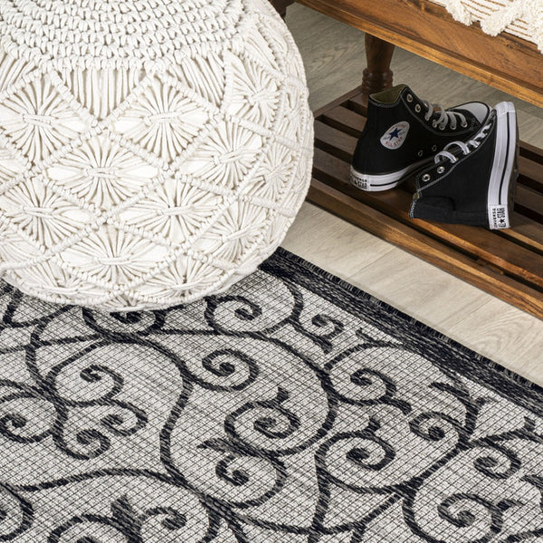 HomeRoots 9' Light Gray and Black Geometric Area Rug – Stylish, Durable Indoor/Outdoor Design for Modern Spaces 704378