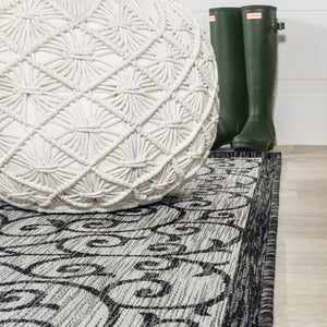 HomeRoots 9' Light Gray and Black Geometric Area Rug – Stylish, Durable Indoor/Outdoor Design for Modern Spaces 704378