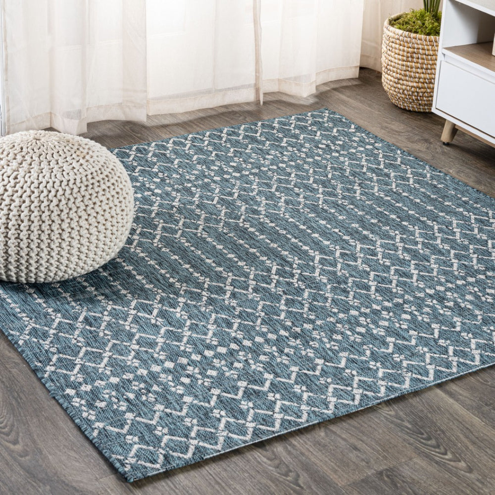 HomeRoots 8' Teal Blue and Gray Square Trellis Rug - Durable Indoor Outdoor Area Rug for Stylish Spaces 704389