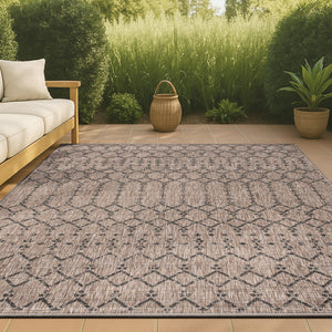 HomeRoots 10' X 14' Trellis Area Rug – Durable Indoor/Outdoor Design in Natural & Black for Stylish Spaces 704392