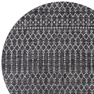 HomeRoots 6' Black and Gray Round Trellis Rug – Stylish Indoor/Outdoor Area Rug with Weather-Resistant Design 704399
