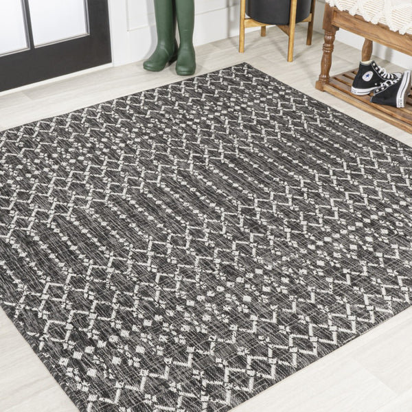 HomeRoots 6' Black and Gray Square Trellis Area Rug - Stylish, Durable, and Versatile for Indoor & Outdoor Spaces 704400