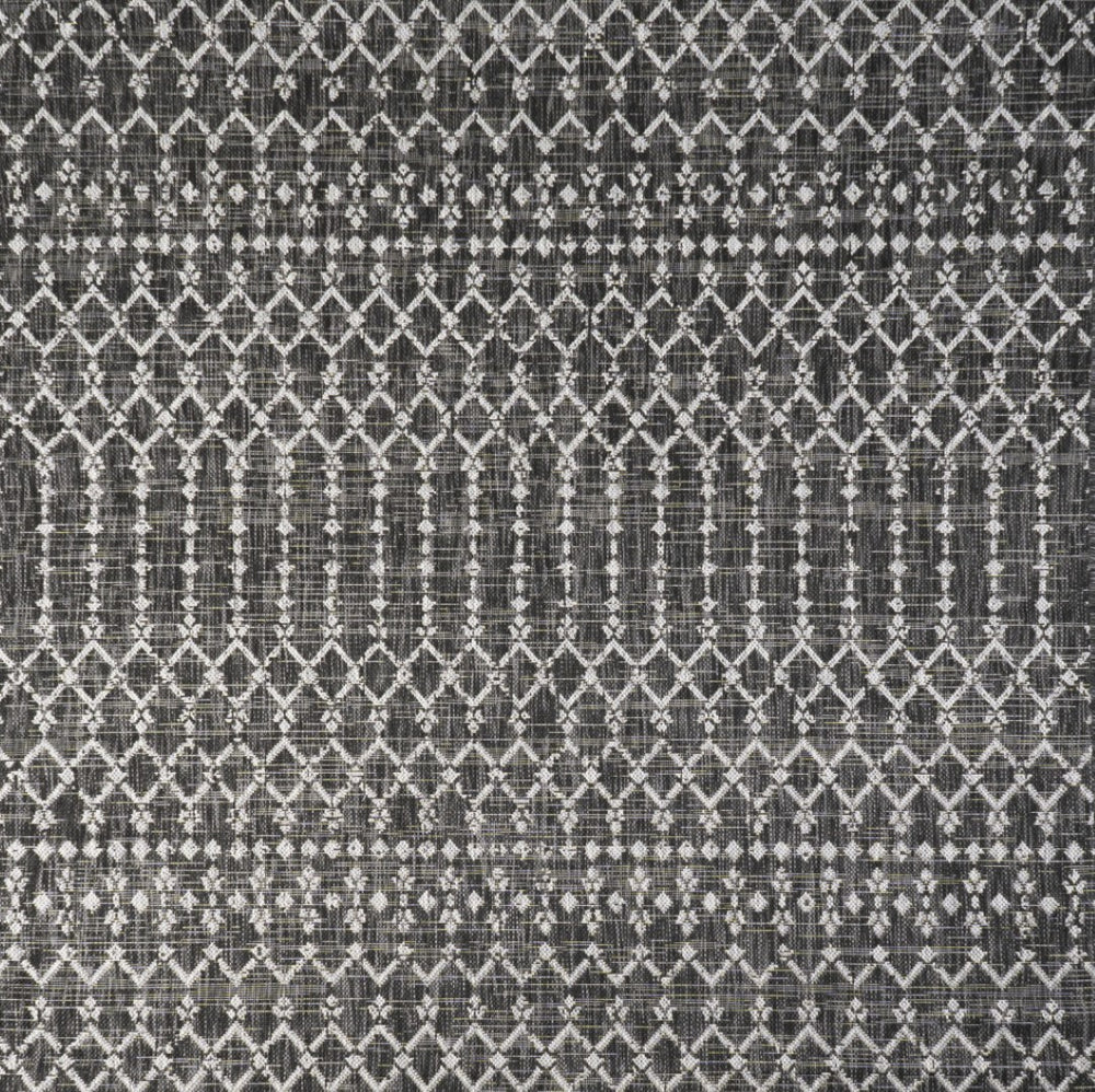 HomeRoots 9' Square Trellis Rug - Modern Black & Gray Indoor/Outdoor Area Rug for Stylish Spaces & Durability 704404